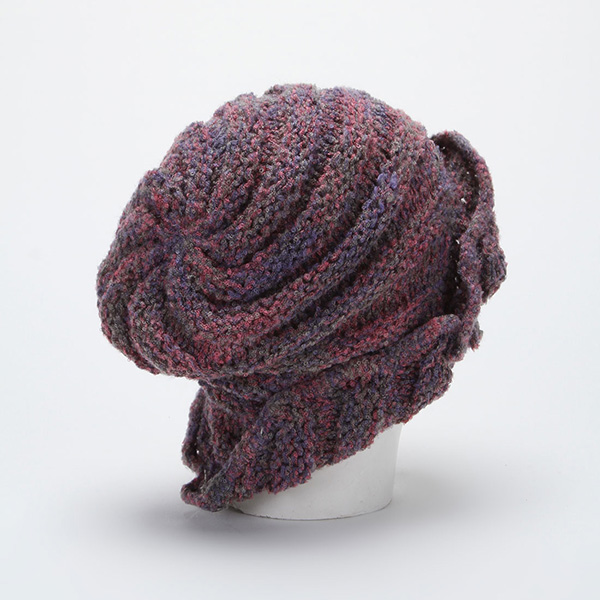 红紫色紫针织帽